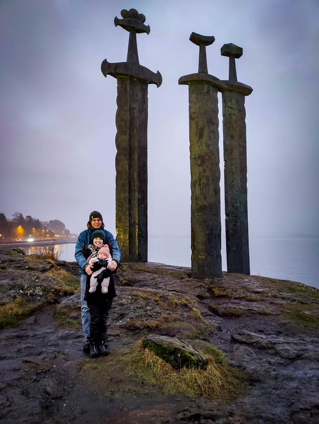 Familjen vid Sverd i fjell