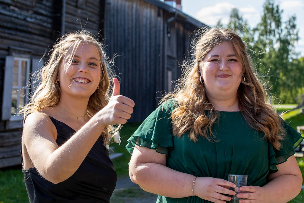 Agnes & Lovisa
