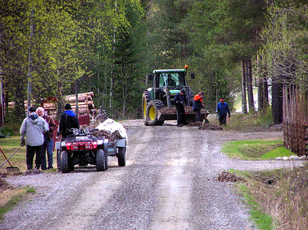 Byastädning