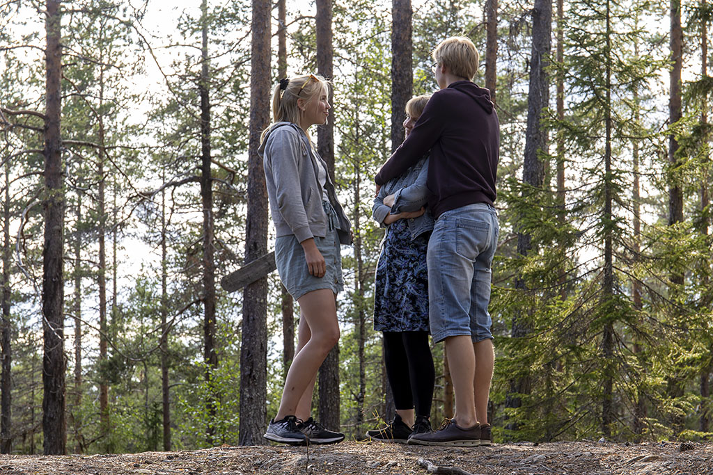 Ester, InaSiv och Henrik
