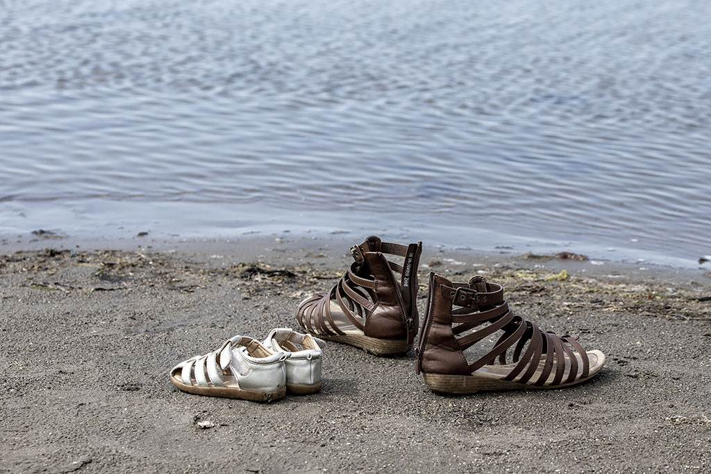 Skor på stranden